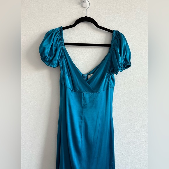 ALEXIS
Cadiz Dress - Picture 5 of 10